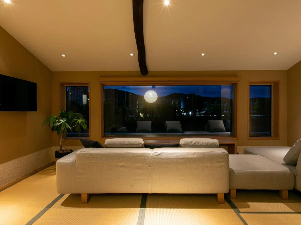 Shirasagi Kyoto Villa 0*,